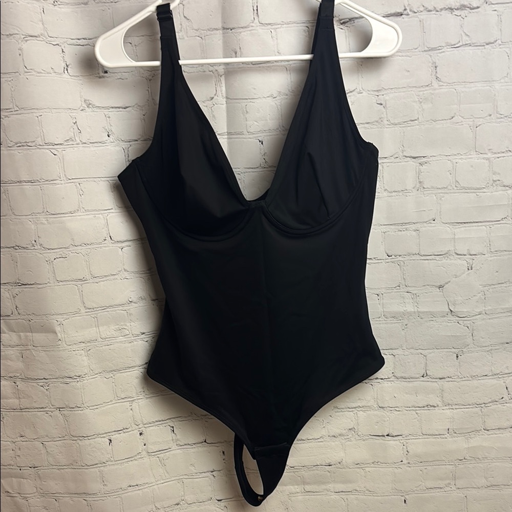 Feelin Girl Underwire Thong Bodysuit